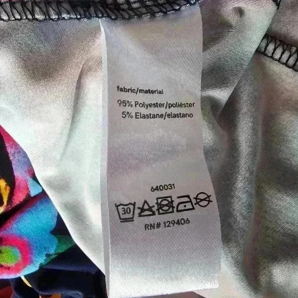 ✨Like New✨ Venus Floral Print Belted Maxi Dress, Size XS - Picture 6 of 8